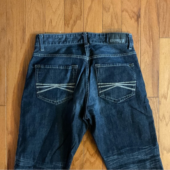 Men’s Express Classic Stretch Zipper 🪰 Blue Jeans! - Picture 5 of 10